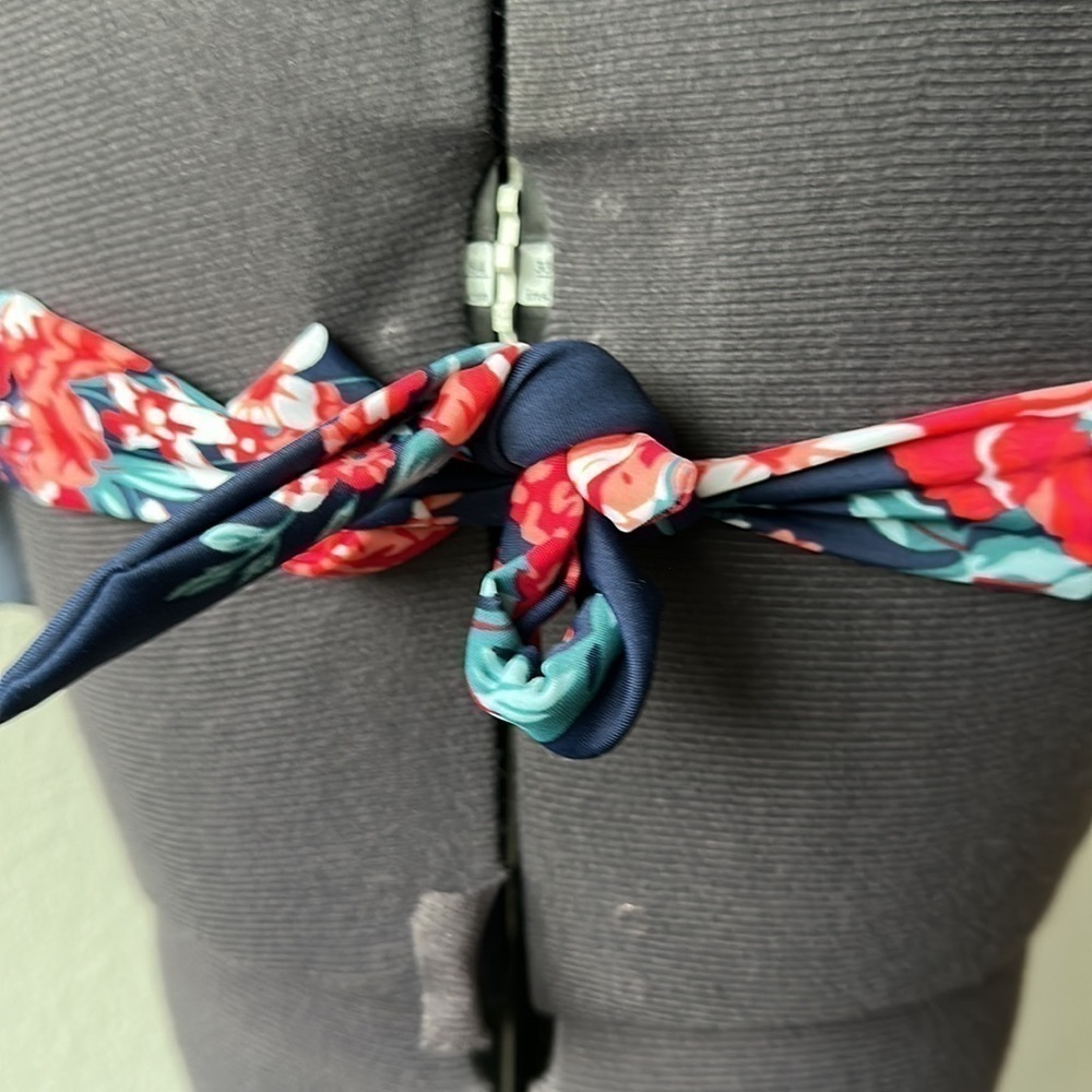 Cocoship swim top floral ruffled ties at neck size small blue orange red - Picture 7 of 11